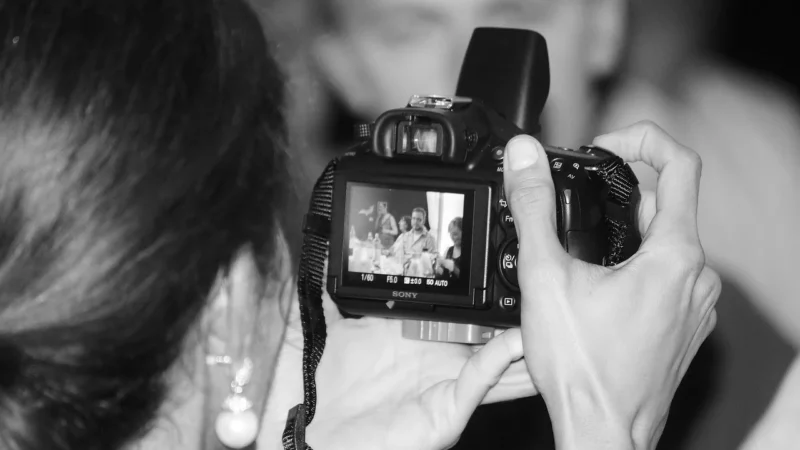 Testy i porównania: aparaty cyfrowe do fotografii ślubnej – co wybrać